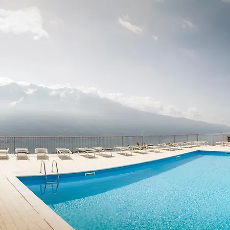 Apartment La Quiete 08 View By Garda Domus Mea *